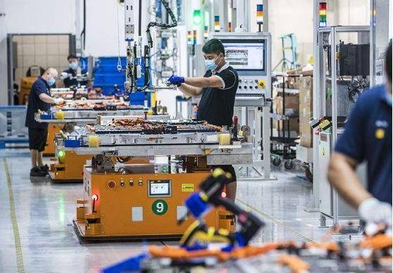 工厂建起来了，工人却不好招了 为何国内工厂与外企招工状况截然相反？